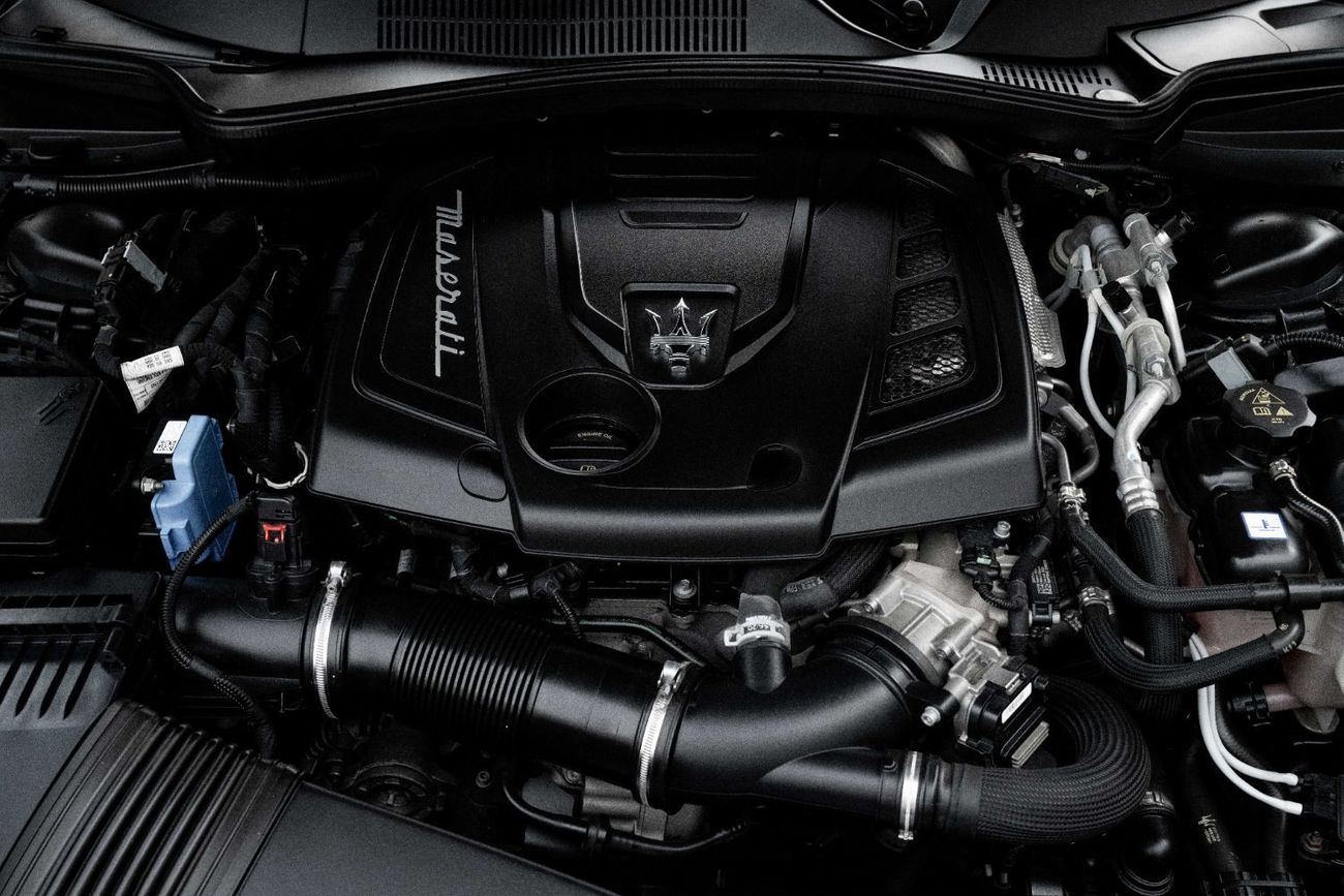 مازيراتي جيبلي GT Hybrid | 3,035 P.M  | 0% Downpayment | Low Mileage