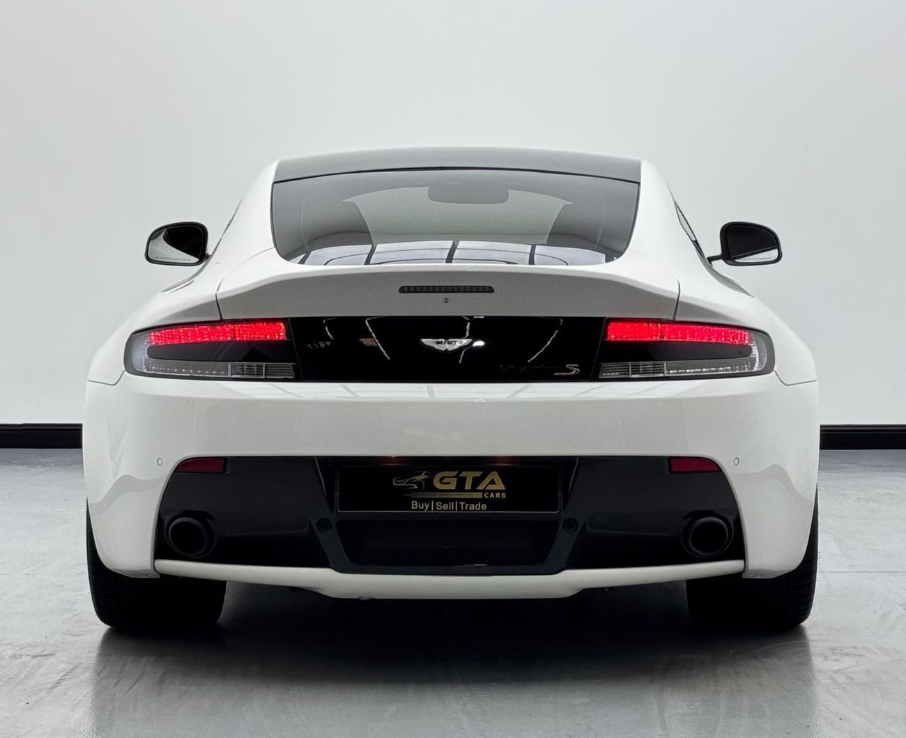 أستون مارتن فانتيج V12 2014 Aston Martin V12 Vantage S, Full Aston Martin Service History, Carbon Fibre, Full PPF, GCC