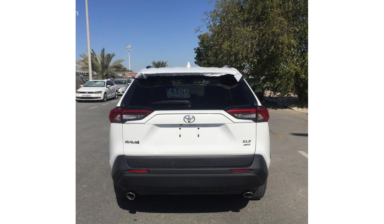 تويوتا راف ٤ TOYOTA RAV4 XLE