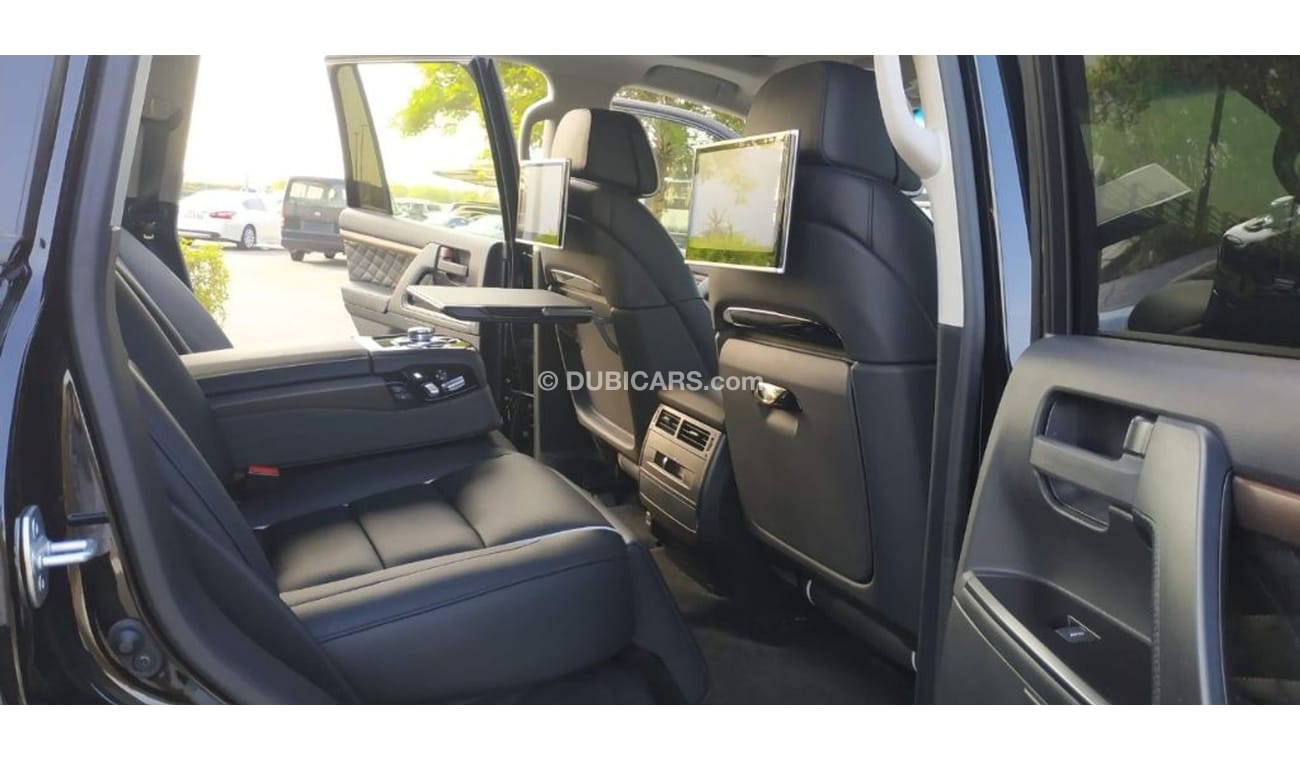 Toyota Land Cruiser LC200 WXR with Carat Individual Luxury Seats and Khann Body Kit