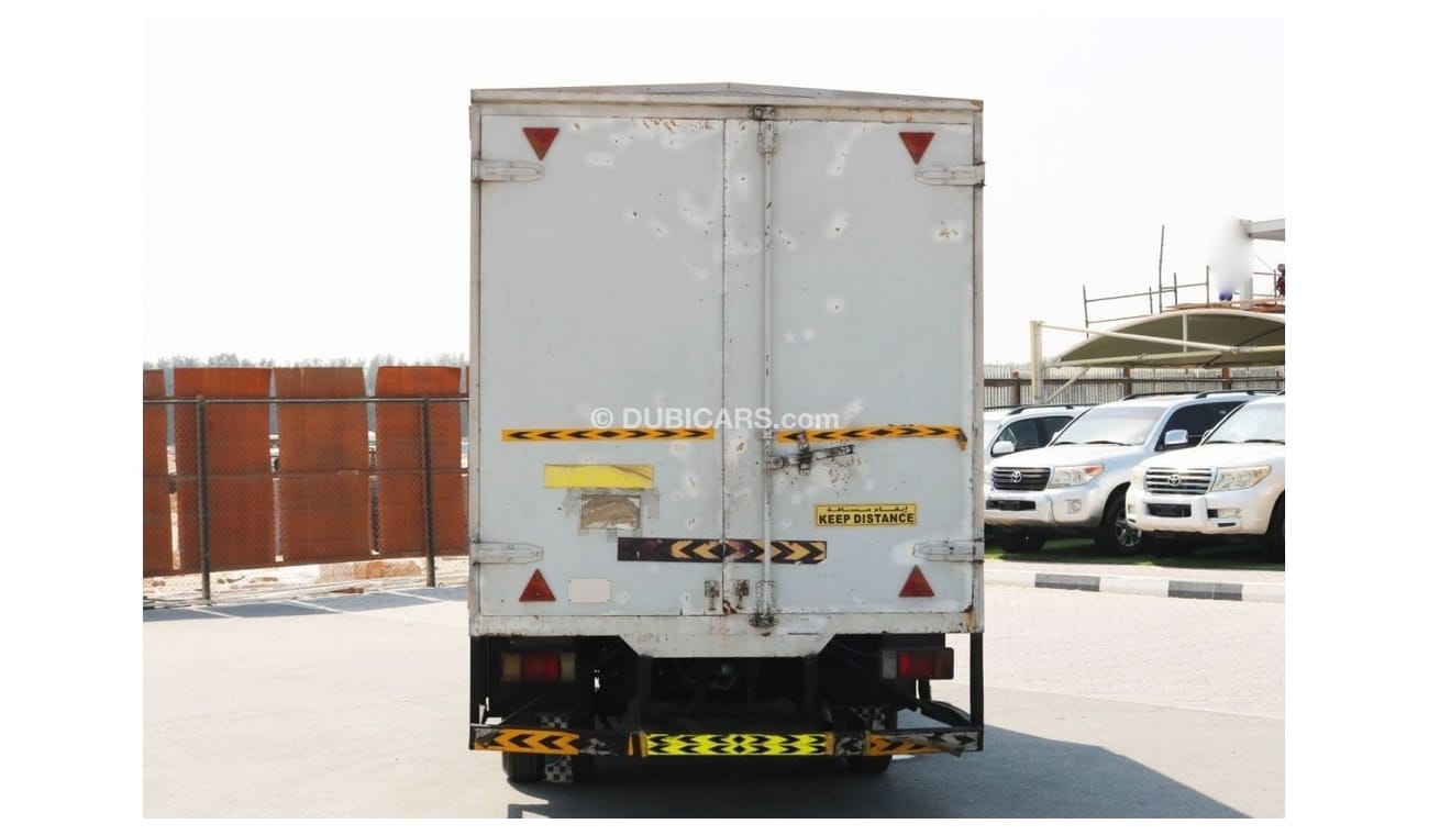 Isuzu NPR 2014 | DRY BOX WITH GCC SPECS AND EXCELLENT CONDITION