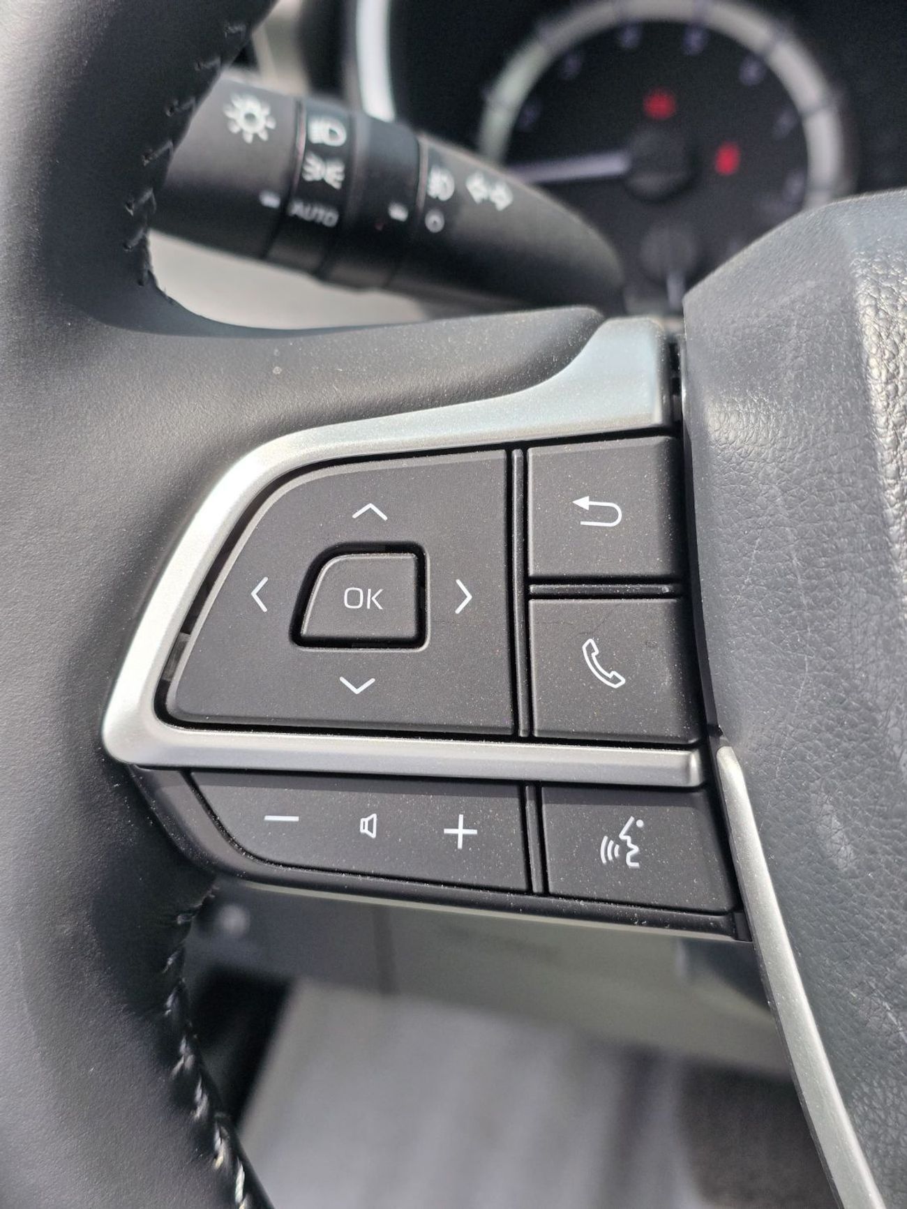 تويوتا هايلاندر 2.4 TURBO AWD 2025