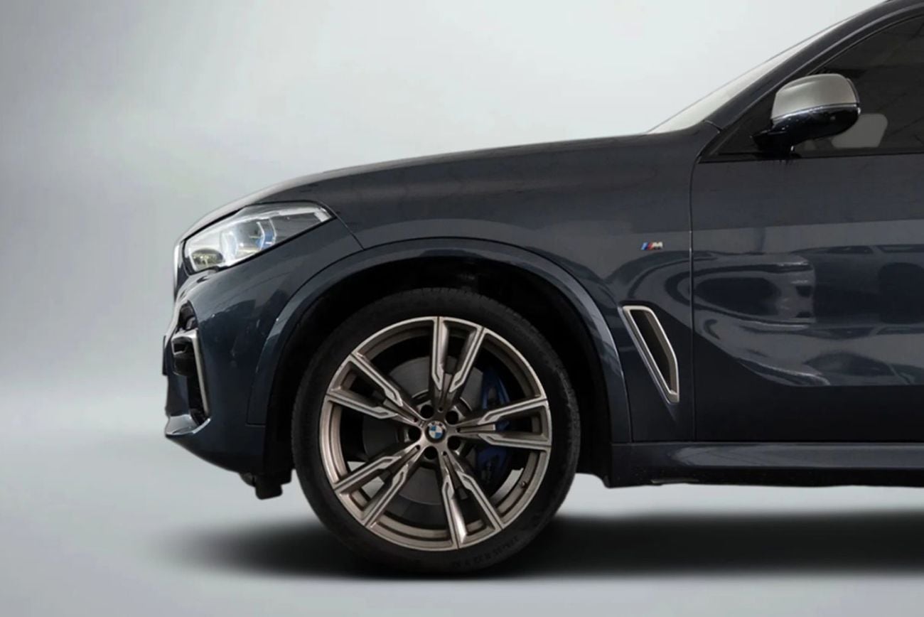 BMW X5 M50i 4.4L