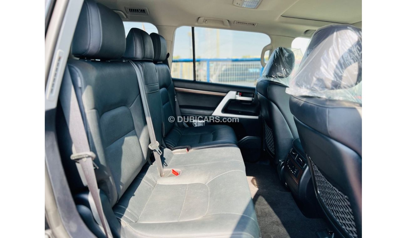 Toyota Land Cruiser VXR