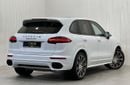 Porsche Cayenne 2016 Porsche Cayenne GTS, Full Service History, Carbon Fiber Package, Excellent Condition, GCC