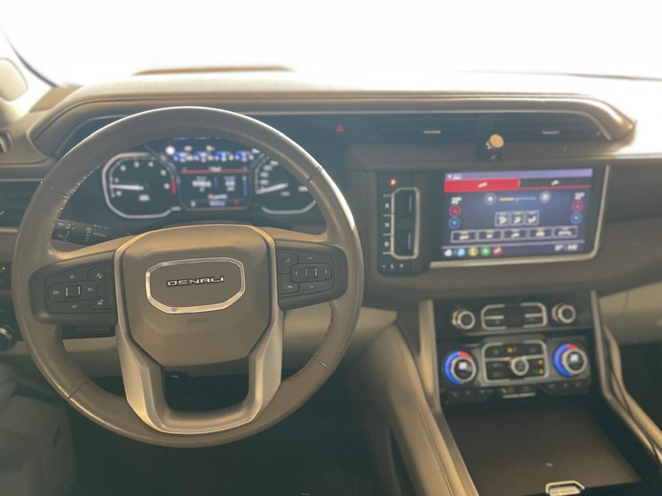 جي أم سي يوكون 5.3 V8 Denali (AWD)