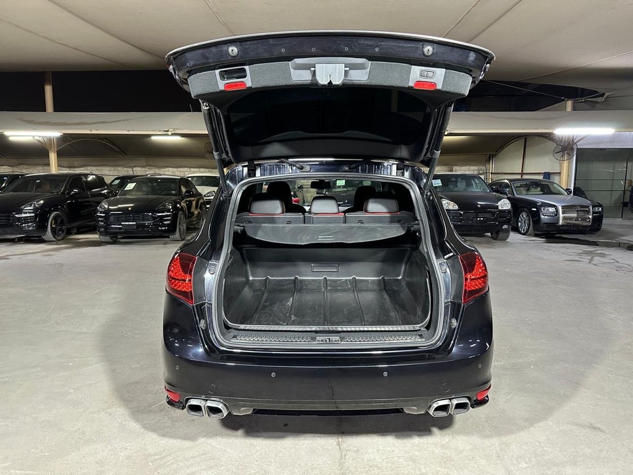 Porsche Cayenne Turbo S 4.8L (550 HP) PORSCHE CAYENNE TURBO S 2014 | FULL SERVICE HISTORY | TWO KEYS | FULLY LOADED