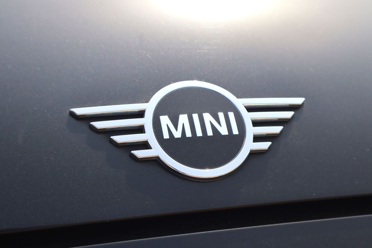 Mini Cooper Std 1.5L (5 Seater)