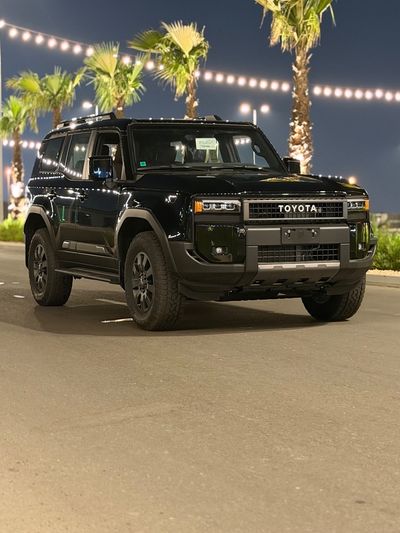 Toyota Prado VXR PRADO ALL-ROUNDER WITH ACC Attitude Black -Black 2026