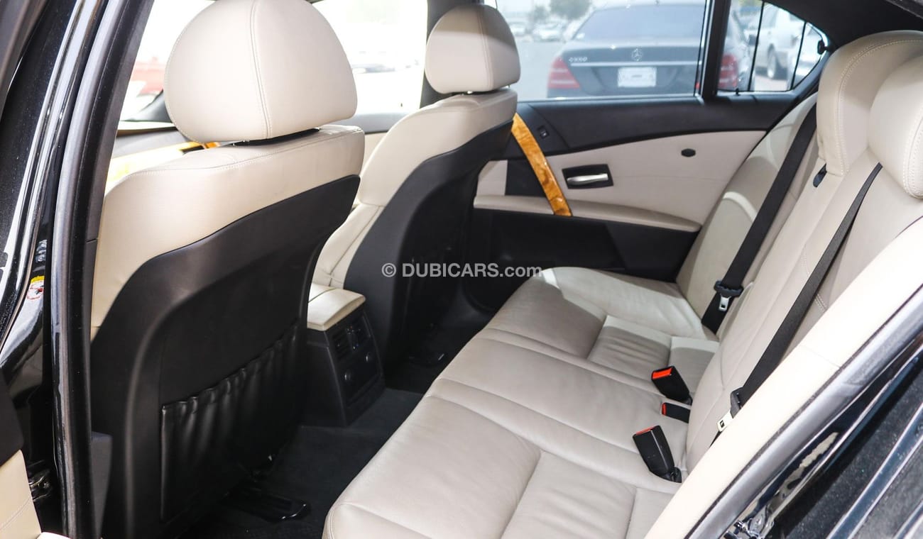 بي أم دبليو M5 V10