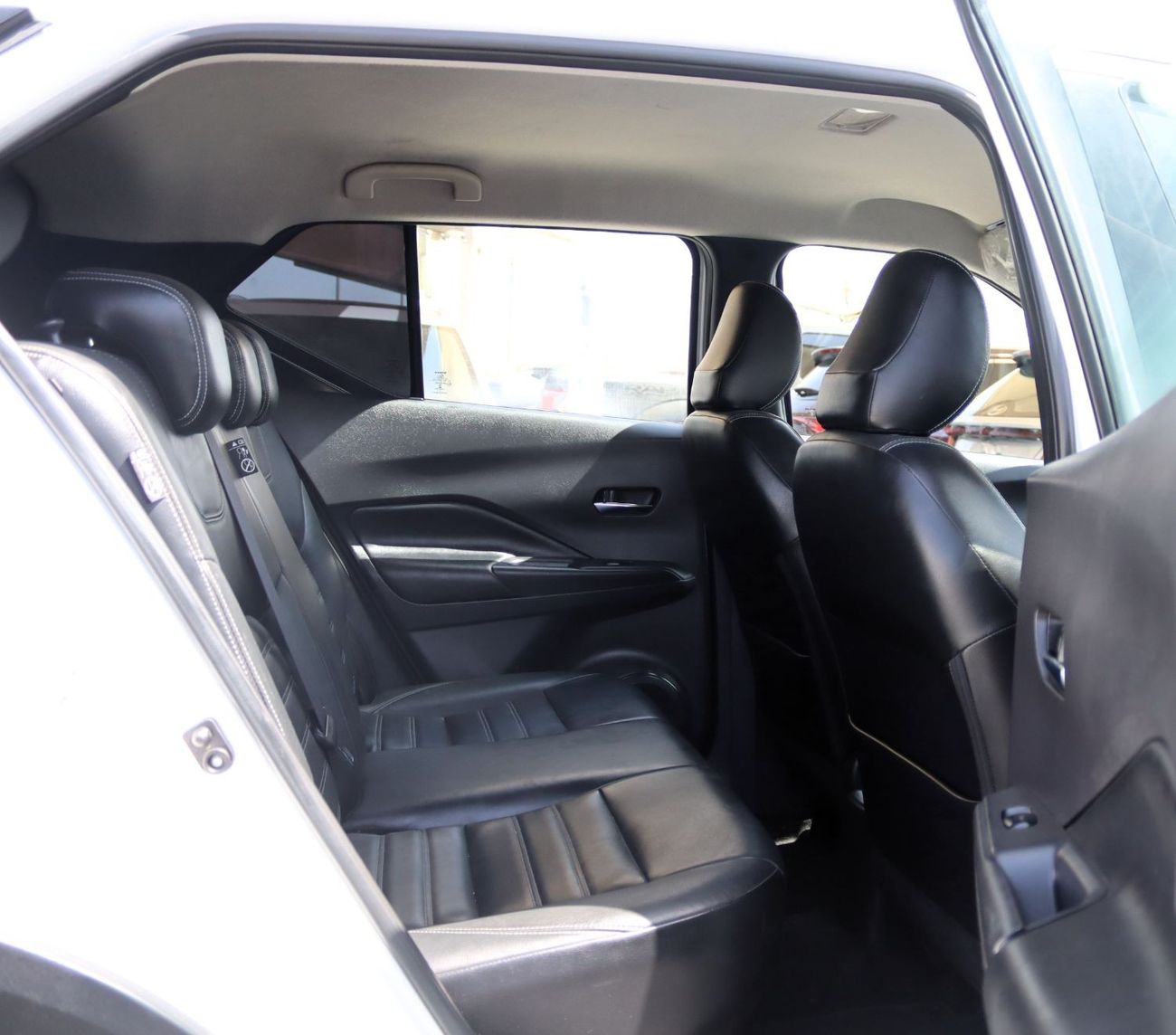 Nissan Kicks SV ACCIDENTS FREE - GCC - FULL OPTION - ENGINE 1600 CC - PERFECT CONDITION INSIDE OUT