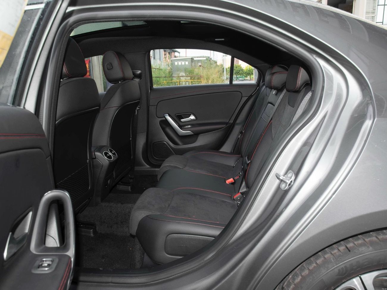 بنز باتنة موتور واجن A200L