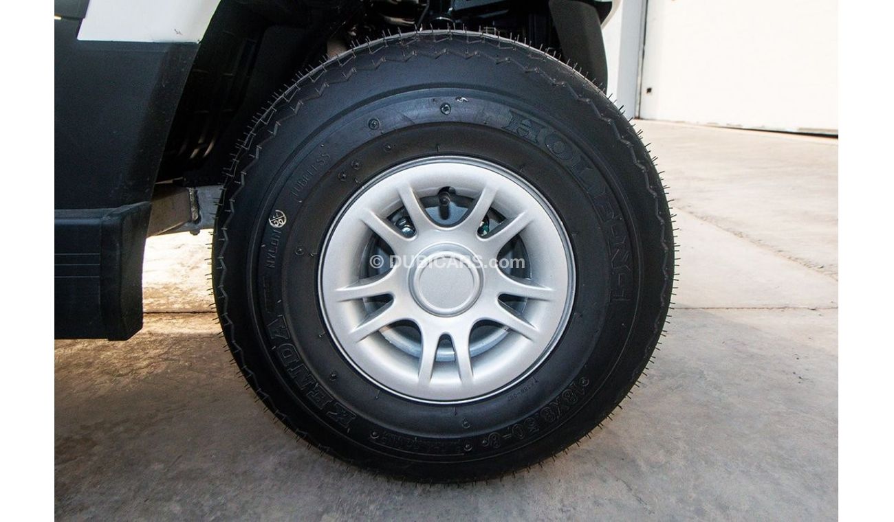 Golf Buggy Wuling Golf Car - 6 Seater 4+2