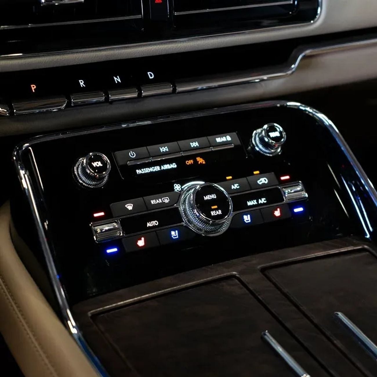 Lincoln Navigator Reserve 3.5L AED 3,257 P.M • 0% Downpayment • Navigator Reserve • 1 year warranty