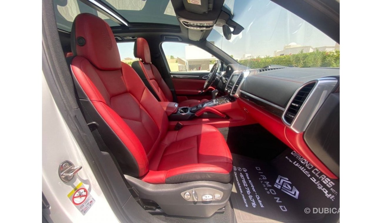 Porsche Cayenne Porsche Cayenne S  Panoramic  GCC 2016 Under Warranty