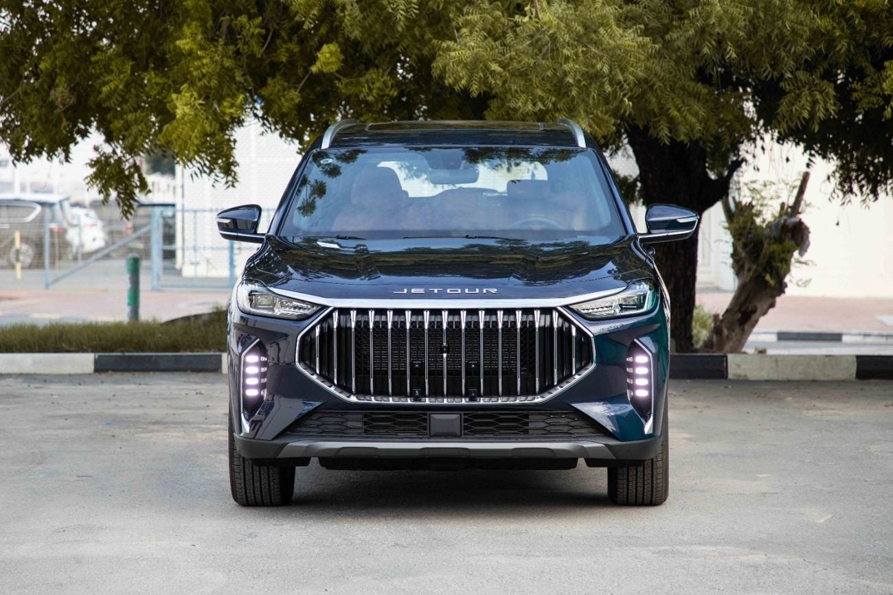 جيتور X70 2023 جيتور X70 بلس يونجزي SUV 1.5 - أزرق من الداخل أحمر