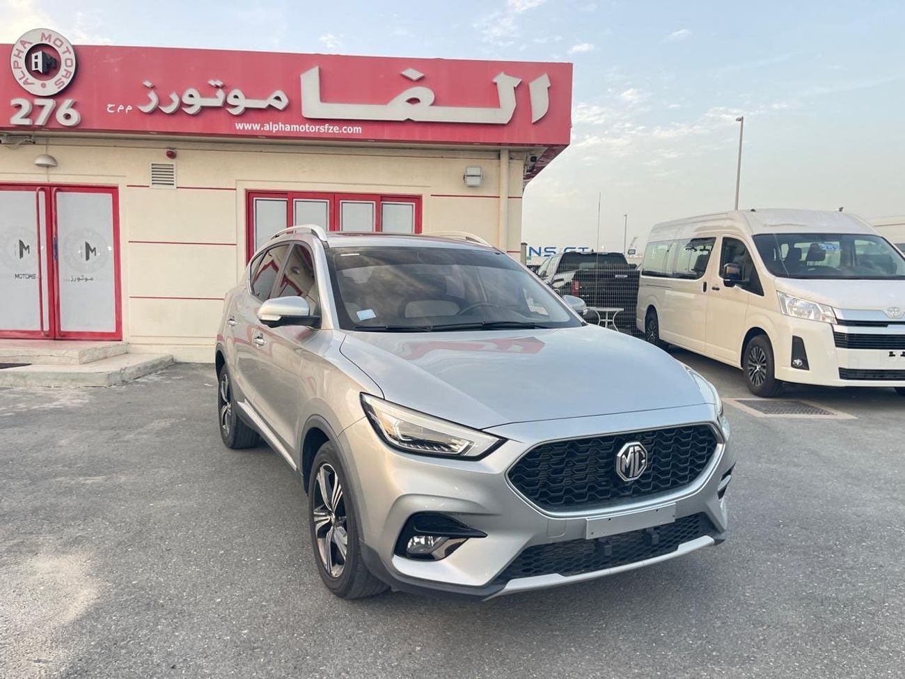 أم جي ZS LUX