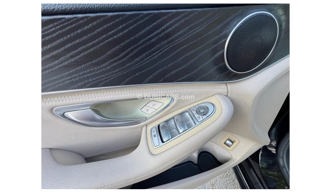 Mercedes-Benz C 200 MERCEDES BENZ C200 2016 GCC FULL OPTIONS IN PERFECT CONDITIONS