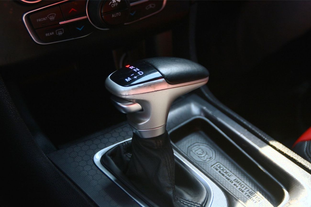 Dodge Charger R/T Highline CHARGER//RT/V8/5.7L**VERY CLEAN **ORIGINAL AIR BAGS**VERY GOOD CONDITION