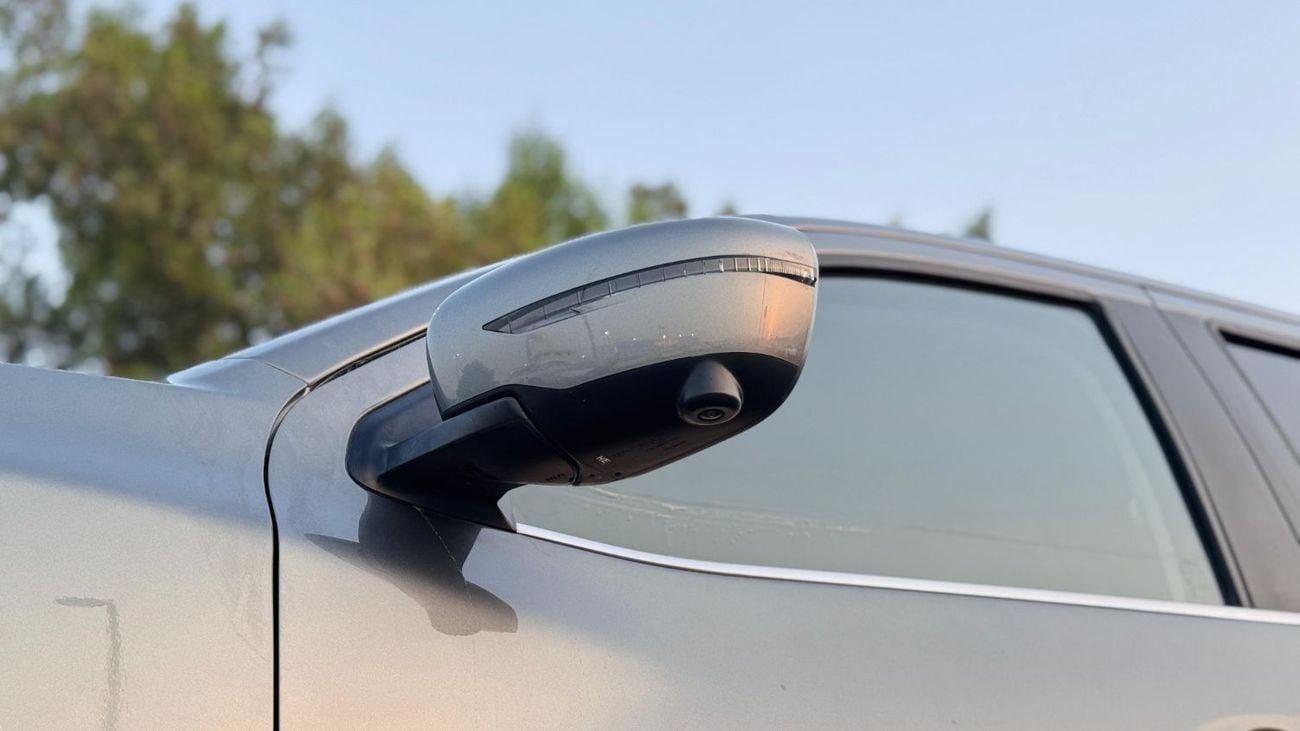 Nissan Navara DOUBLE CABIN | 360 VIEW CAMERA | 2.3L ENGINE | AT | LEATHER SEATS | RHD