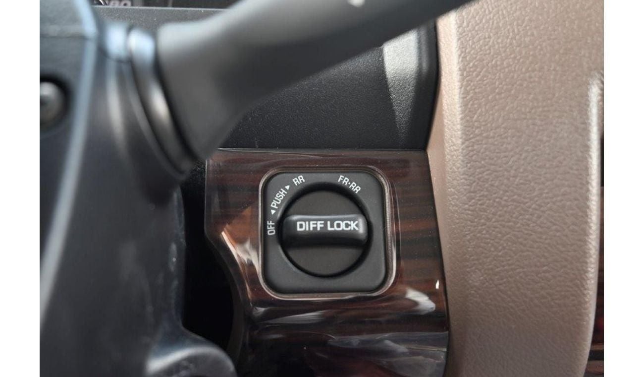 تويوتا لاند كروزر 70 2025 TOYOTA LAND CRUISER 76 HARDTOP SDLX V6 4.0L PETROL 4WD 5-SEATER AUTOMATIC