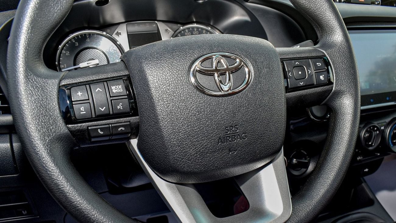 Toyota Hilux GL 2.7L Single Cabin 4WD M/T