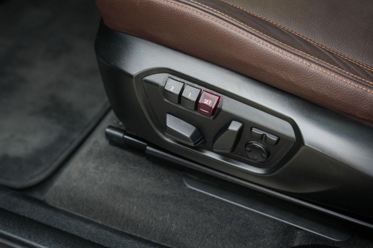 BMW X3 X DRIVE 28I 2017!! GCC SPECS!! WELL MAINTAINED