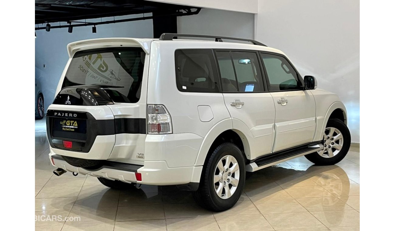 ميتسوبيشي باجيرو 2017 Mitsubishi Pajero, Full Service History, Warranty, Service Contrcat, Low Kms, GCC
