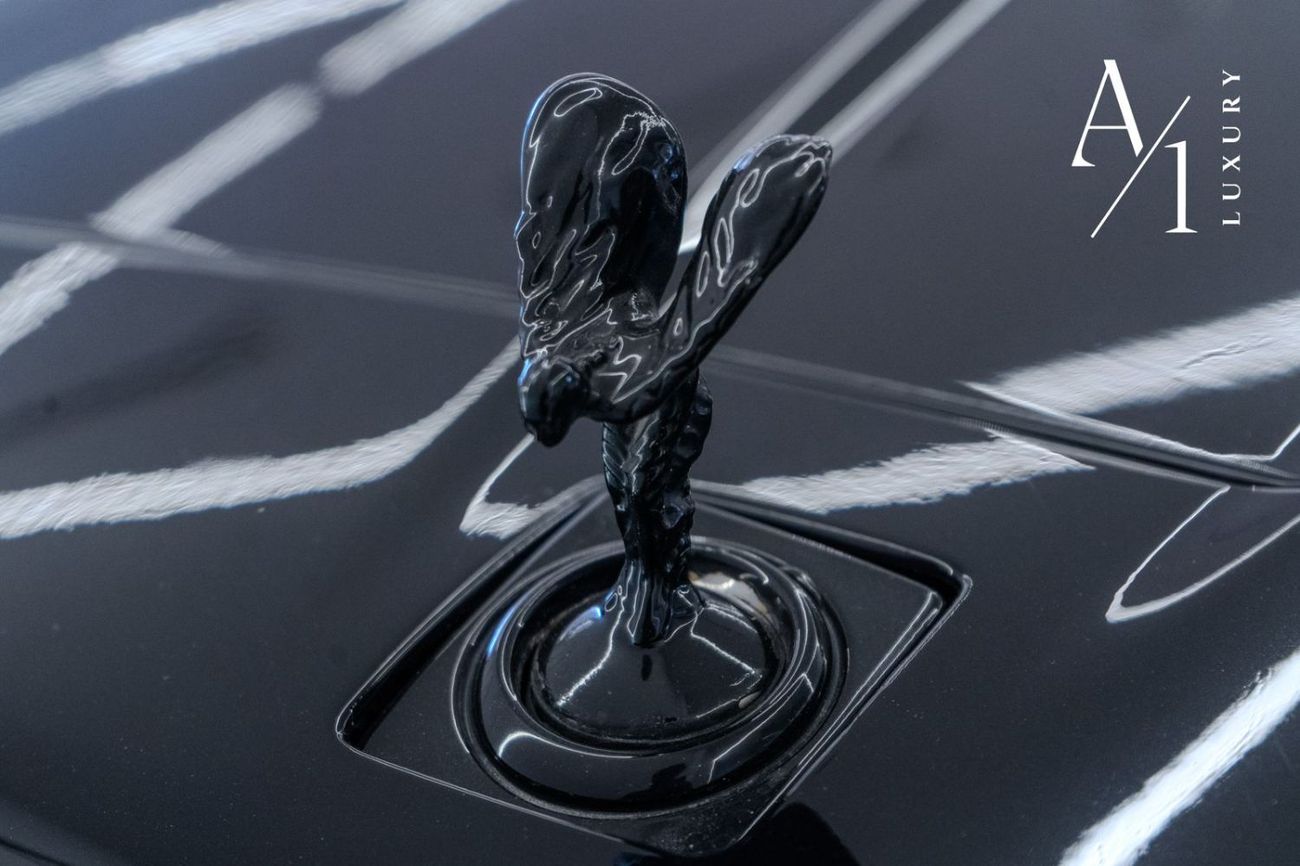 Rolls-Royce Cullinan 2019 Rolls Royce Cullinan, Warranty, Service History, Black Badge Kit, Full Options, GCC