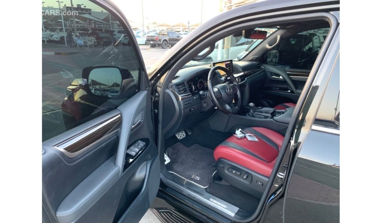 Lexus LX 570 Platinum Signature