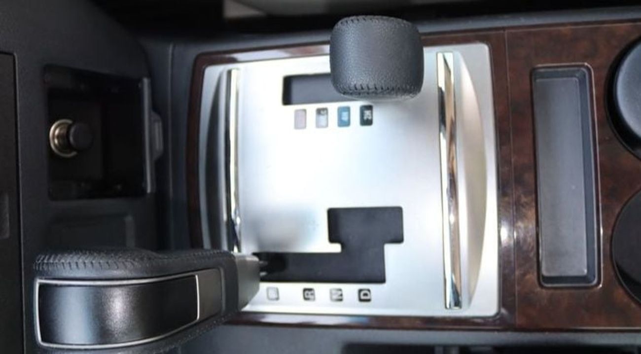 ميتسوبيشي باجيرو ميتسوبيشي باجيرو 2020- خليجى - بدون حوادث -  3.8L - (6)V -عدد7مقاعد - بحاله ممتازه