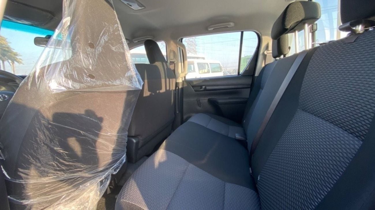 تويوتا هيلوكس 2.4 L | MT 4WD | With FABRIC SEAT | BRAND NEW
