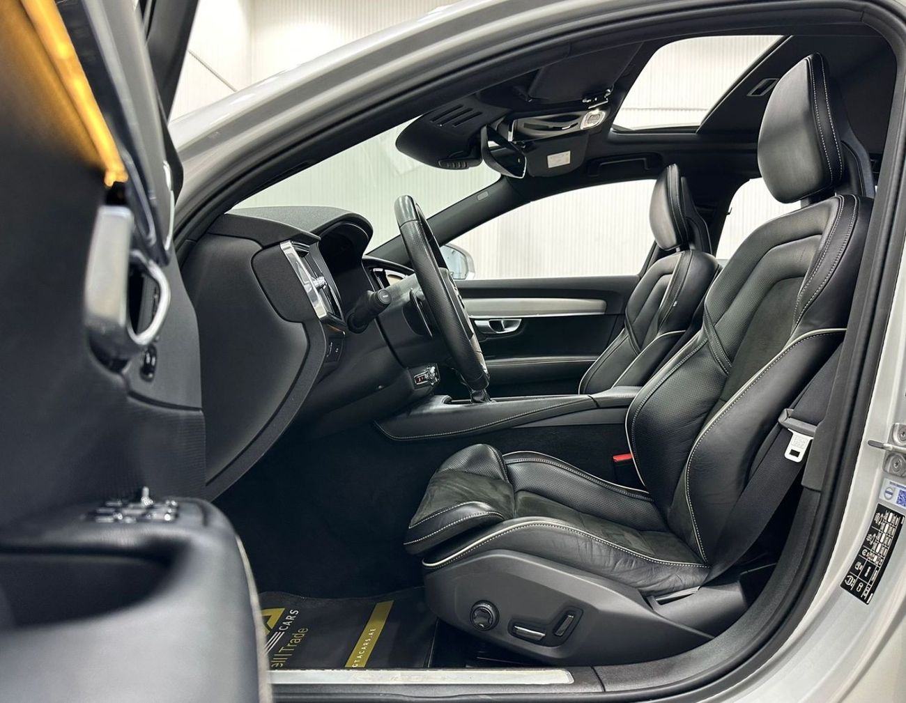 فولفو S90 R ديزاين 2018 Volvo S90 T6 R-Design, Warranty, Full Volvo Service History, Full Options, GCC