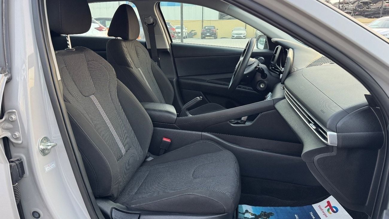 Hyundai Elantra 2.0L Comfort SE 2.0L