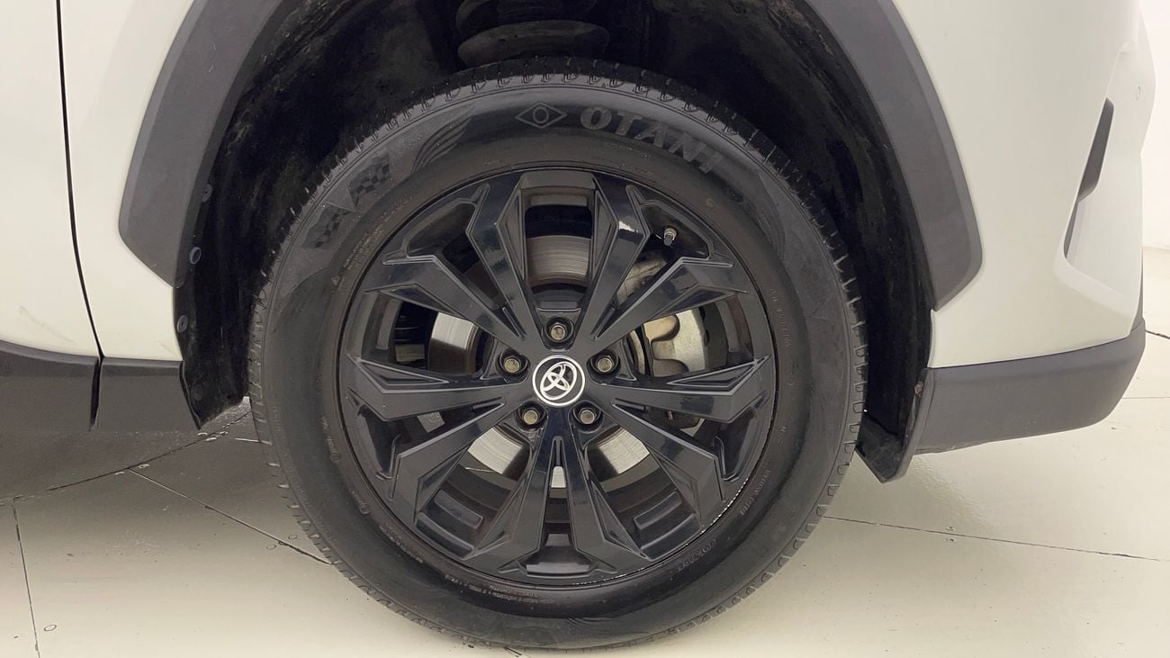 تويوتا راف ٤ VXR HEV 2.5 | بدون دفعة مقدمة | اختبار القيادة في المنزل