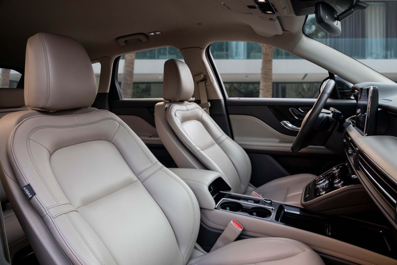 لينكولن كورساير Lincoln Corsair Premier