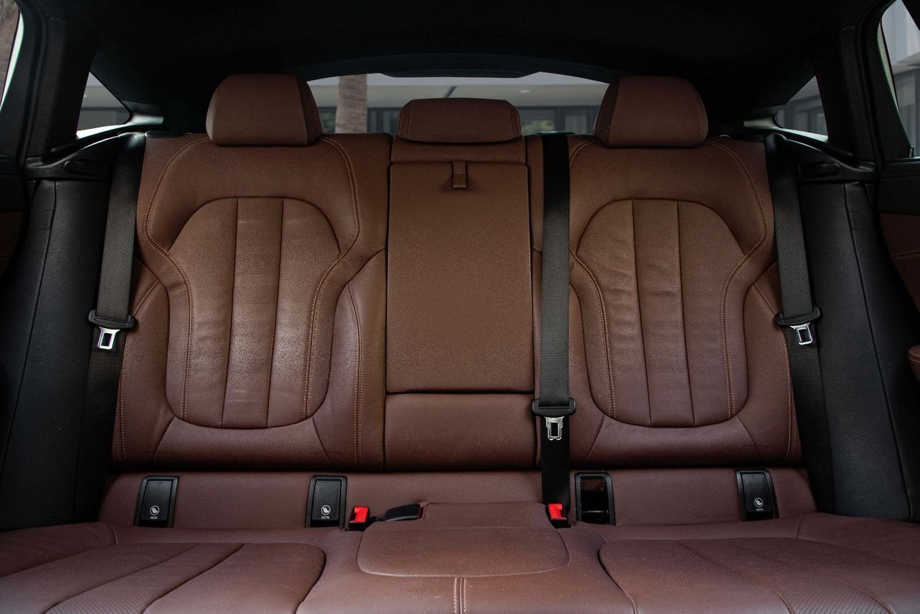 BMW X6 xDrive 40i M-Sport | 4,896 P.M | 0% Downpayment | AGENCY WARRANTY / SERVICE!