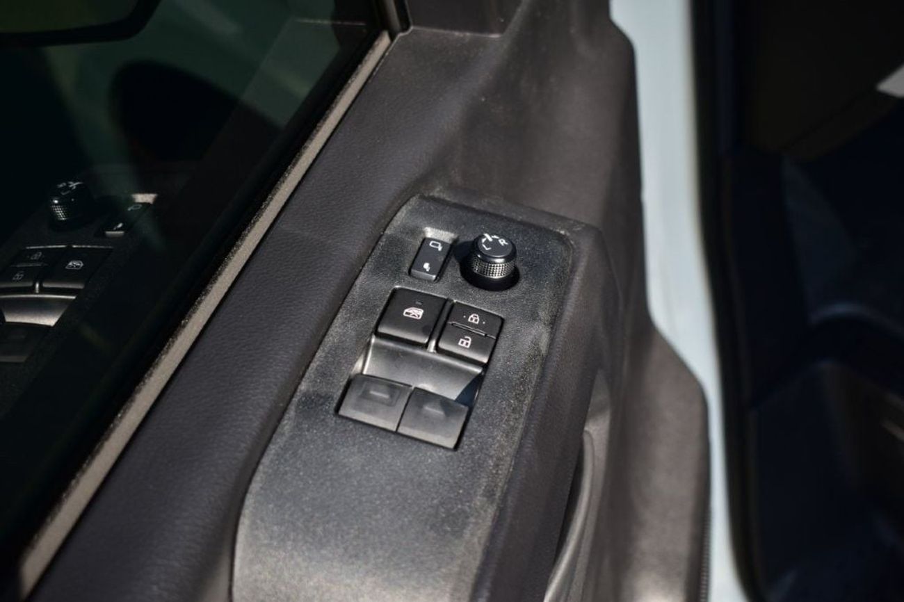 Toyota Hiace 2026 MODEL TOYOTA HIACE HIGH ROOF 2.8L DIESEL 13-SEATER MANUAL TRANSMISSION