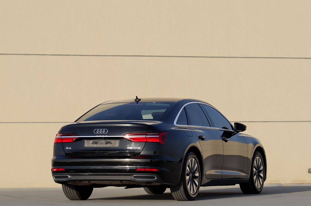 Audi A6 45 TFSI 2.0L Audi A6  2020, 45 TFSI,  GCC, accident-free in excellent condition 1580 P.M