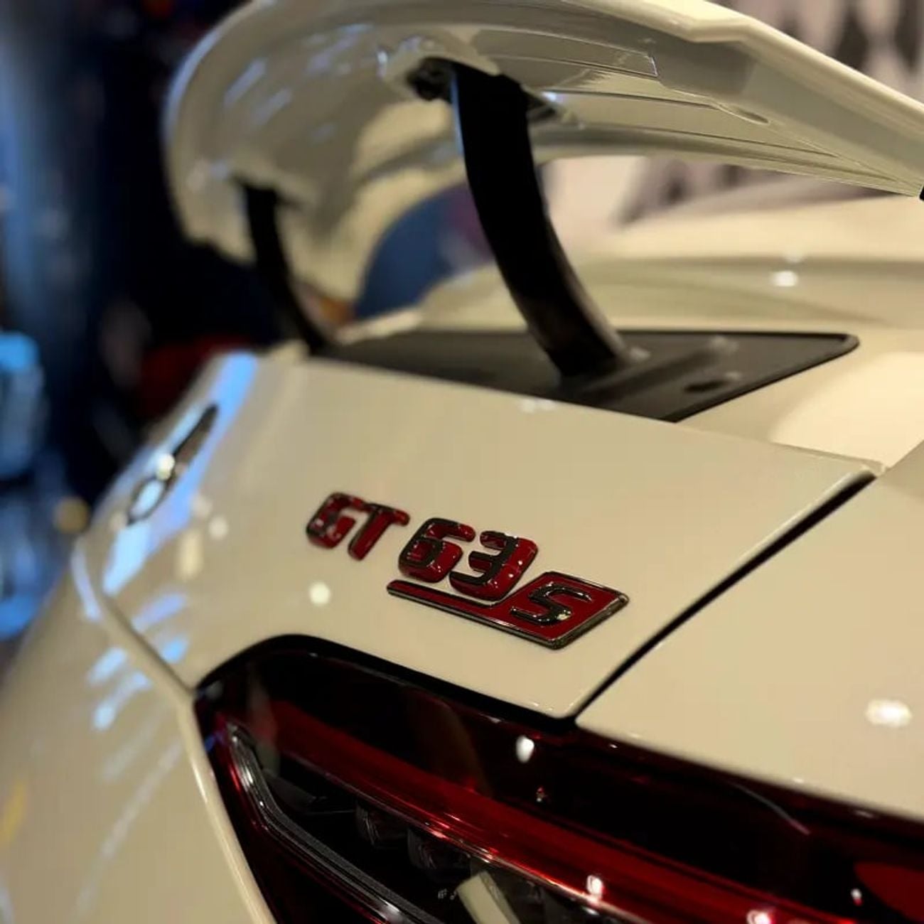 مرسيدس بنز C 30 AMG GT S E PERFORMANCE