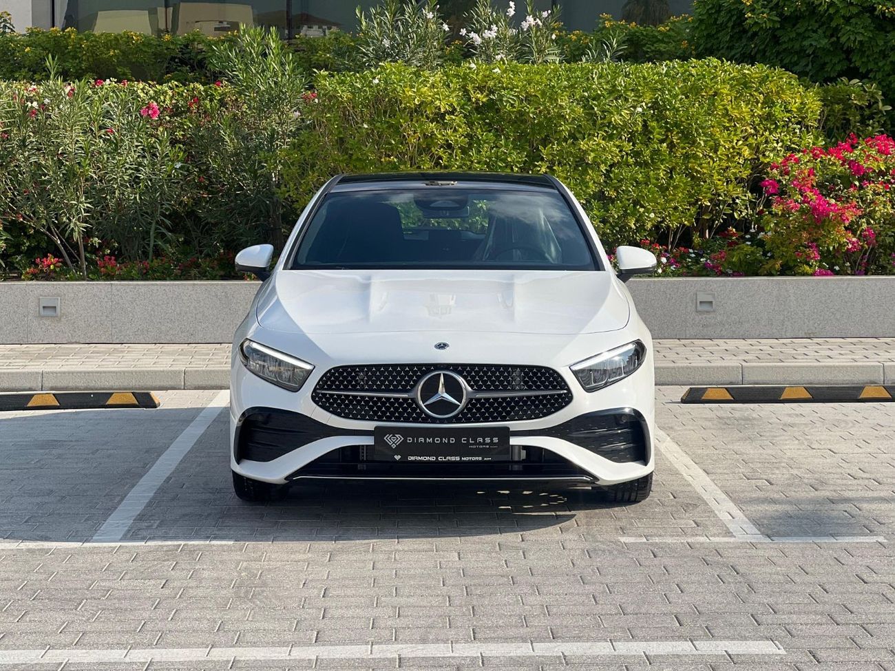 مرسيدس بنز A 200 مرسيدس A200 بانوراما خليجي تحت ضمان الوكالة ا