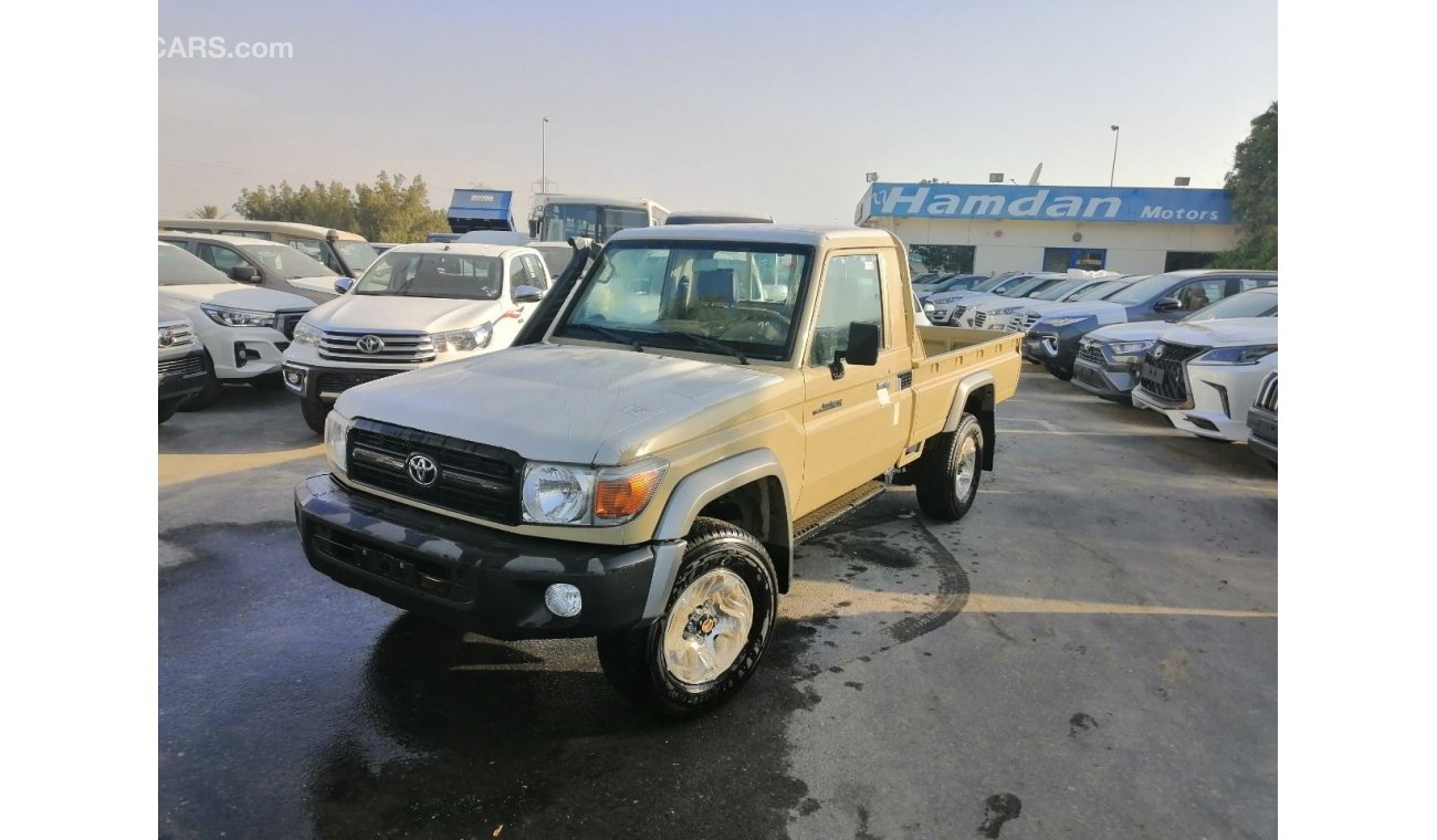 Toyota Land Cruiser Pick Up V6  SINGLE CAP