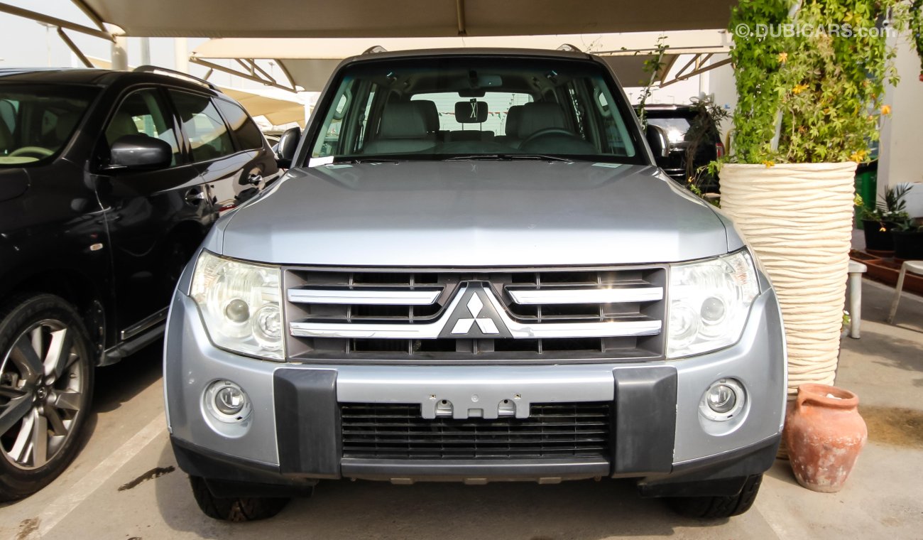 Mitsubishi Pajero GLS V6