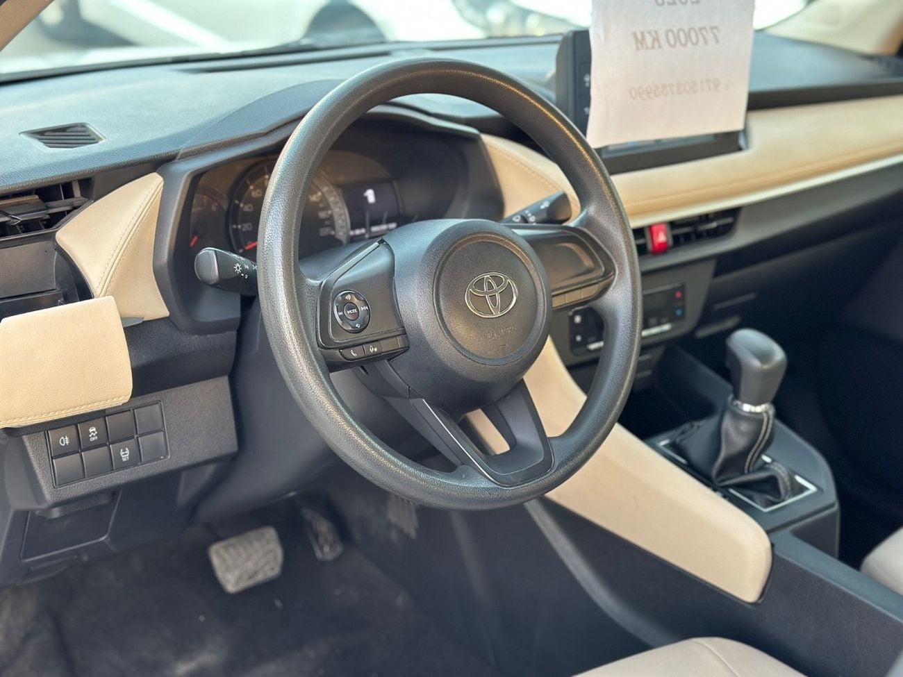 Toyota Yaris E