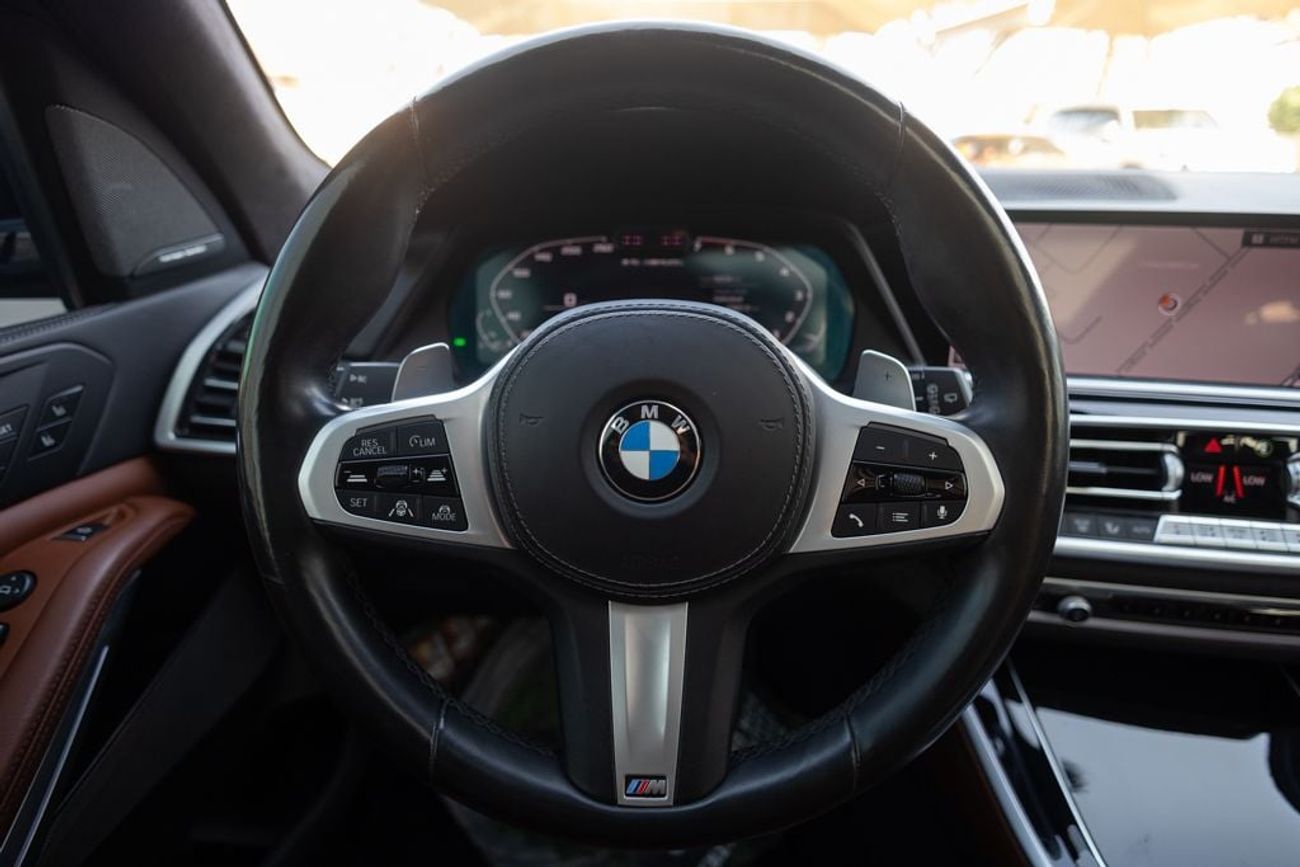 BMW X5 M50i 4.4L BMW X5 M50i M-Sport 2021 GCC under Agency Warranty with Flexible Down-Payment.