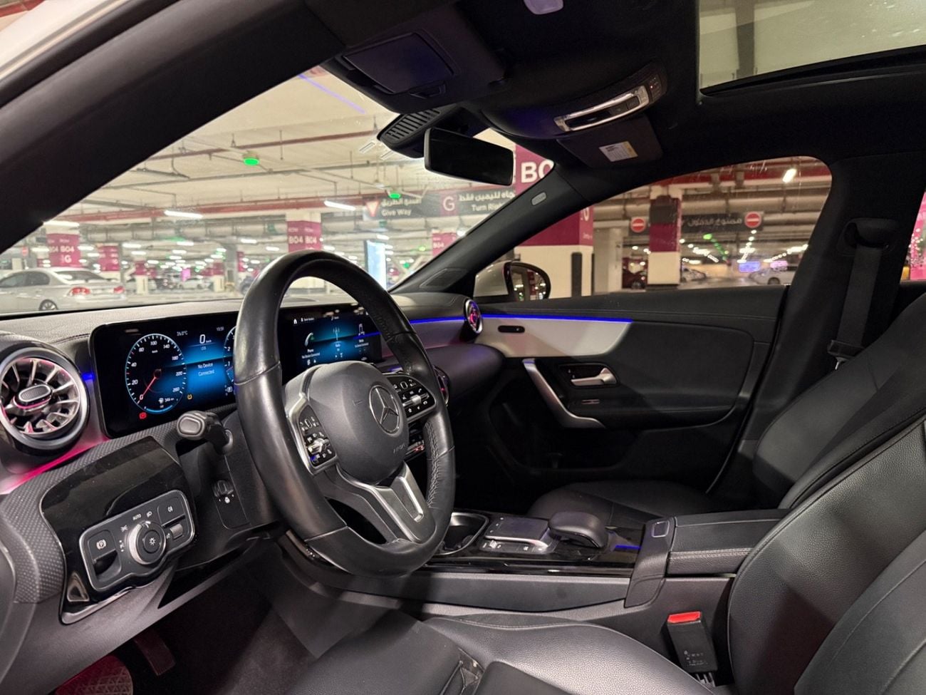 مرسيدس بنز CLA 250 Premium + 2.0L