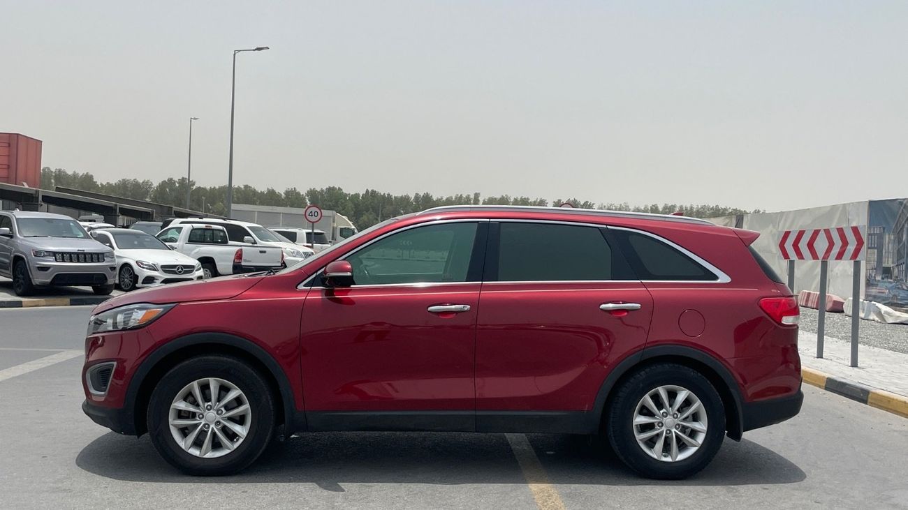 Kia Sorento Base 2.4L FWD