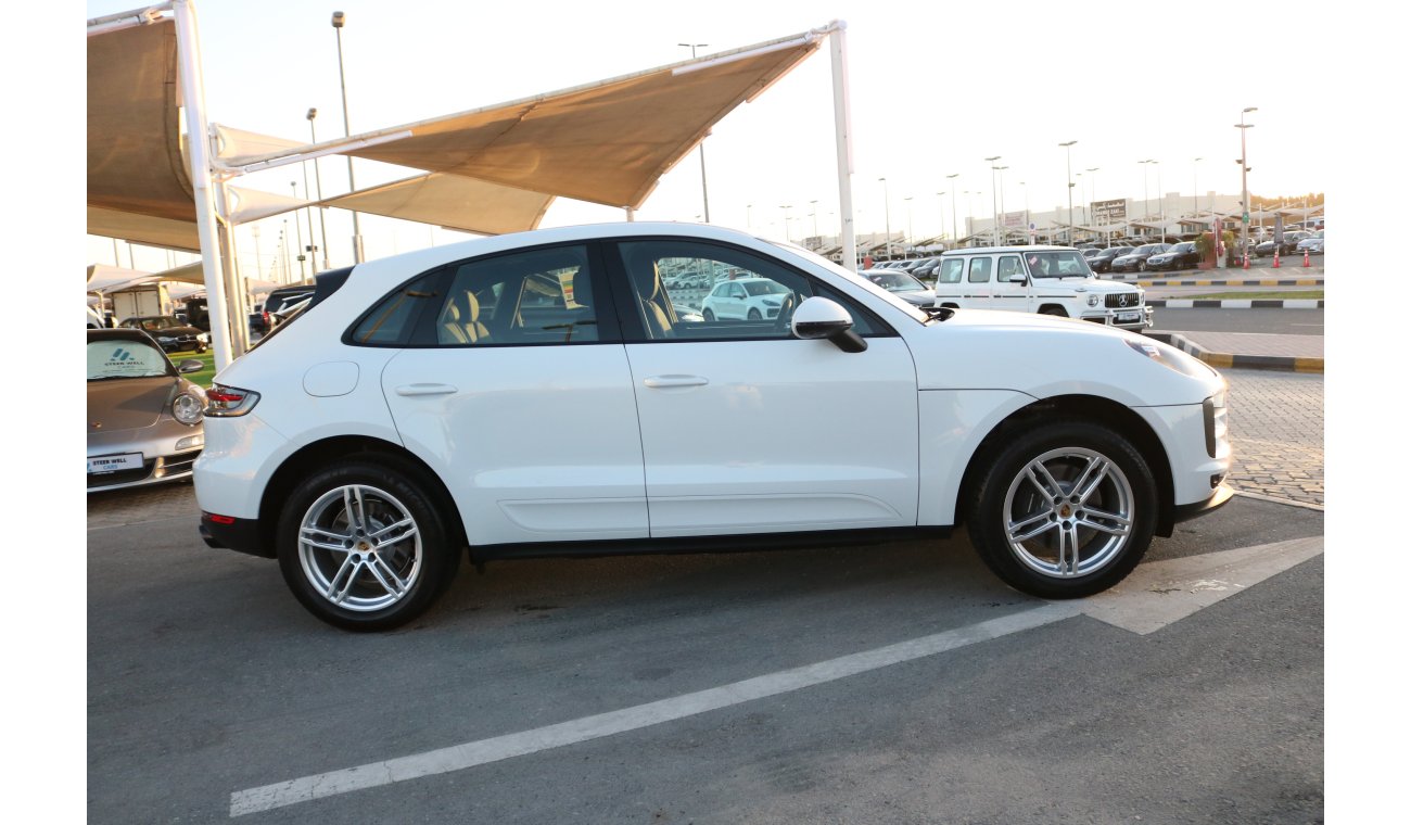Porsche Macan FULL  OPTION 2.0L SUV AWD WITH GCC SPECS AND WARRANTY - EXPORT ONLY