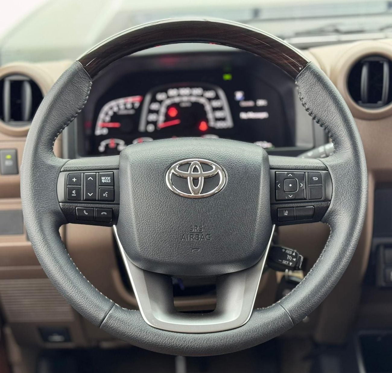 تويوتا لاند كروزر 70 2026 Toyota Land Cruiser 70 Series LC 76 LX, 2030 Toyota Warranty And Service Pack, GCC