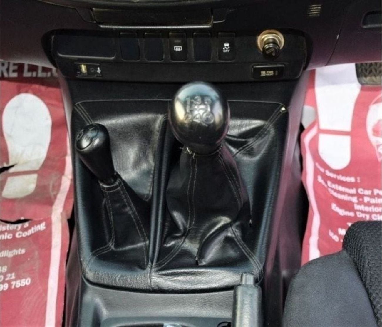 Toyota Hilux 2014 Toyota Hilux pickup, 4dr, 3.0L 4Cyl diesel, manual, four wheel, right hand drive, Australian sp